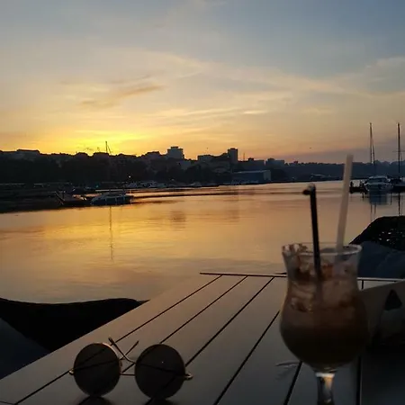 Luxury View In Summerland Apartmán Mamaia